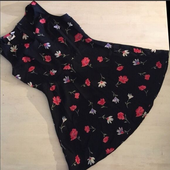 No Brand Dresses & Skirts - Black Summer Midi floral dress Size 6